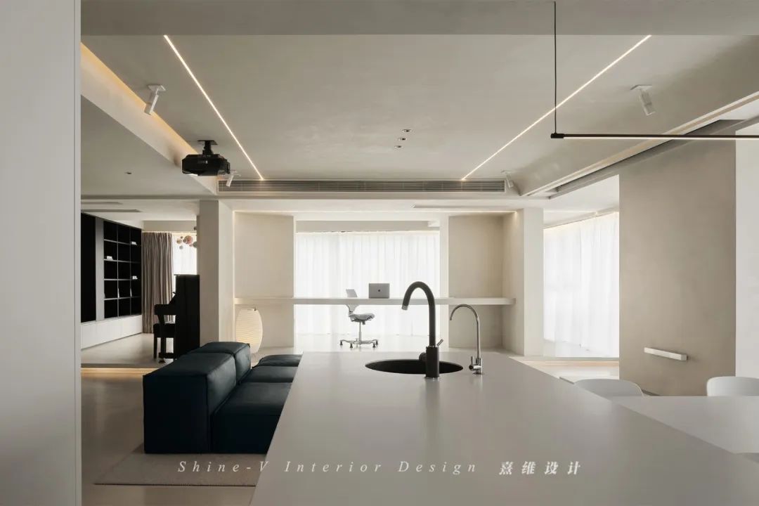 《疏逸》230㎡奶油感磐多魔，空间打开、光影纵横，自在气息满屋穿梭 | 熹维设计设计案例
