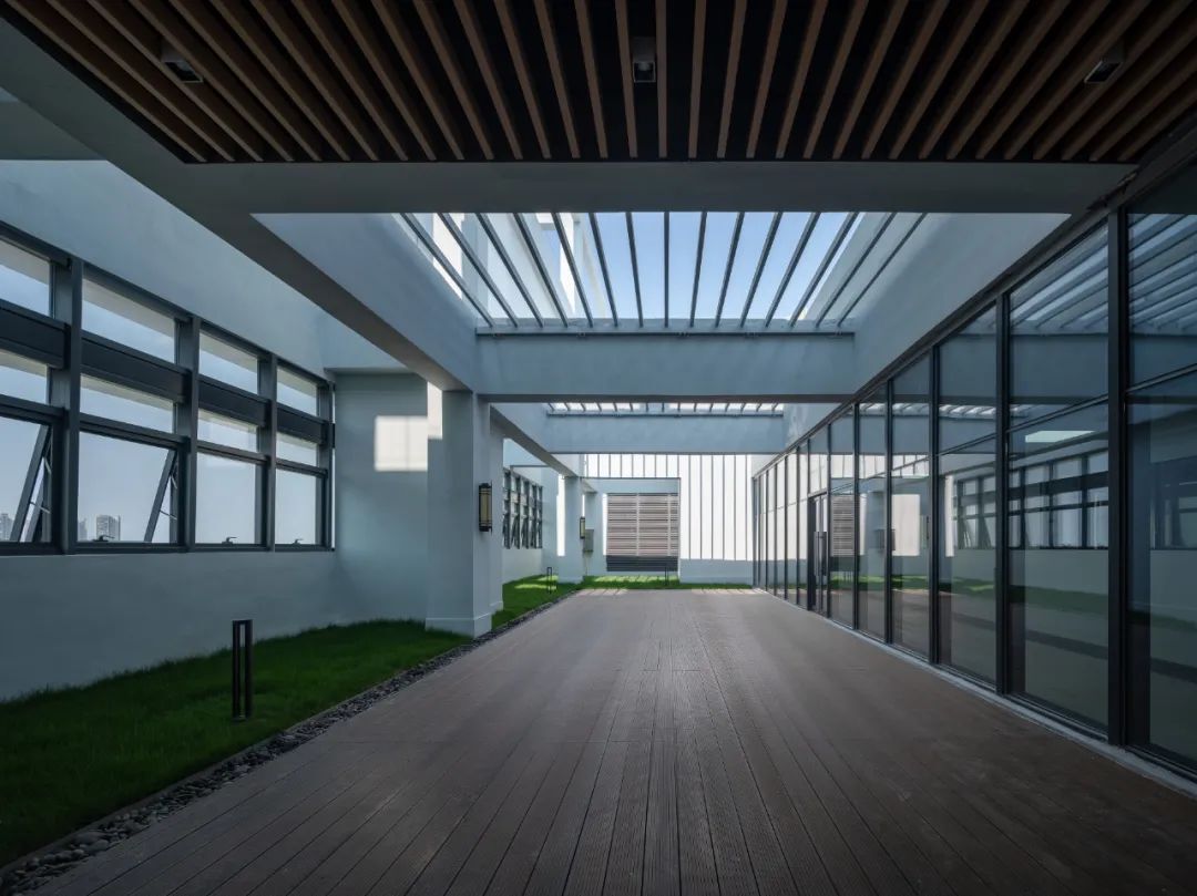 深圳市坪山区疾病预防控制中心 | 深大建筑设计院“钟中+钟波涛”工作室设计案例