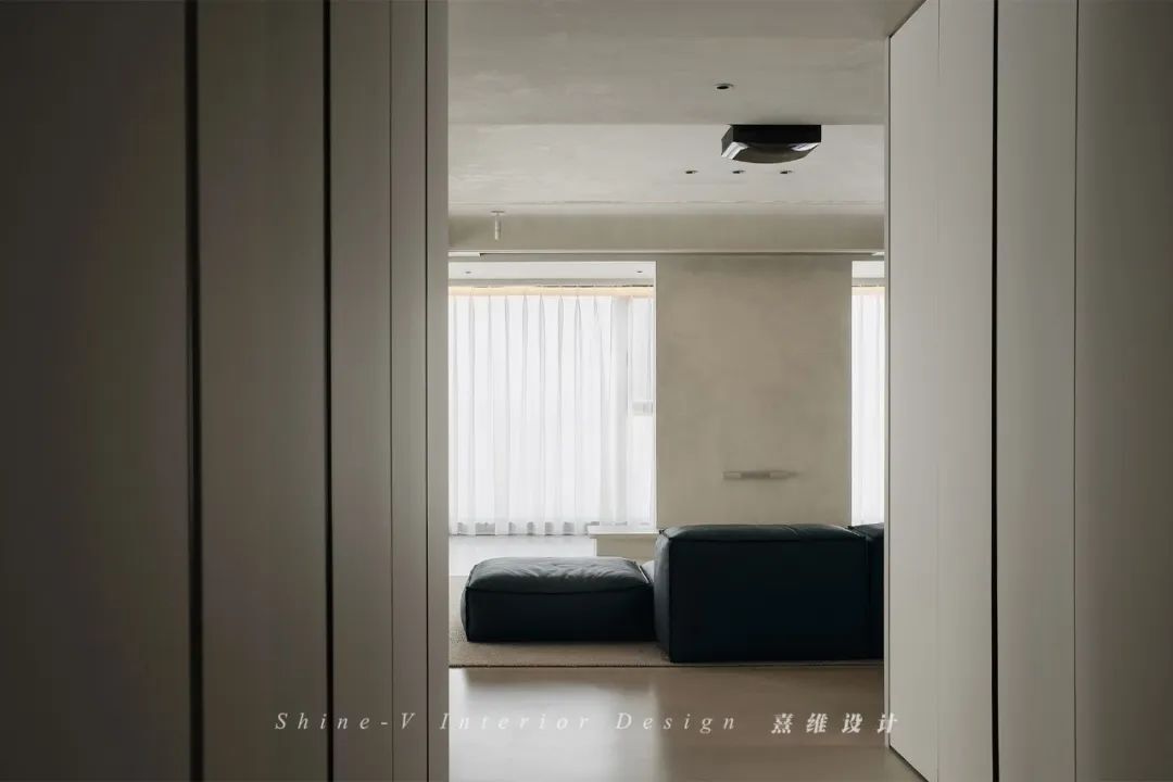 《疏逸》230㎡奶油感磐多魔，空间打开、光影纵横，自在气息满屋穿梭 | 熹维设计设计案例