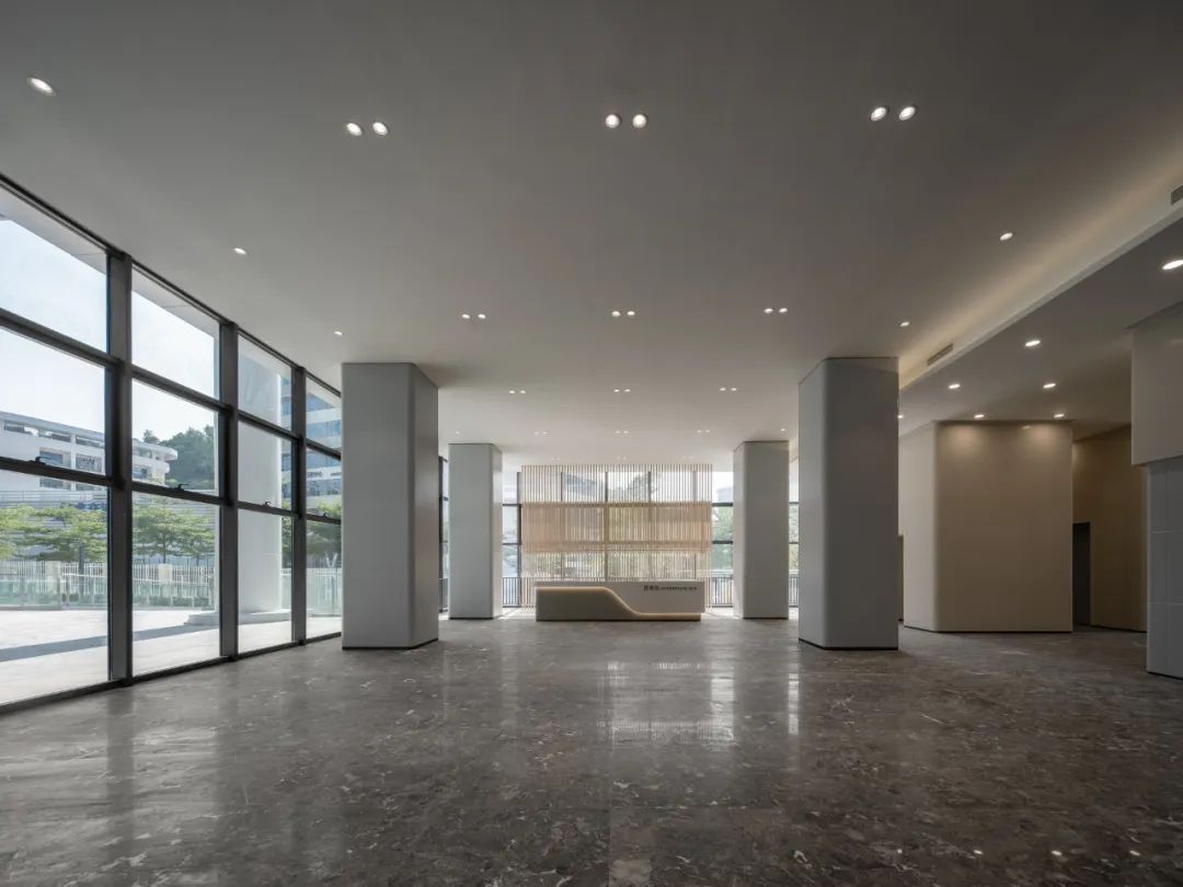 深圳市坪山区疾病预防控制中心 | 深大建筑设计院“钟中+钟波涛”工作室设计案例