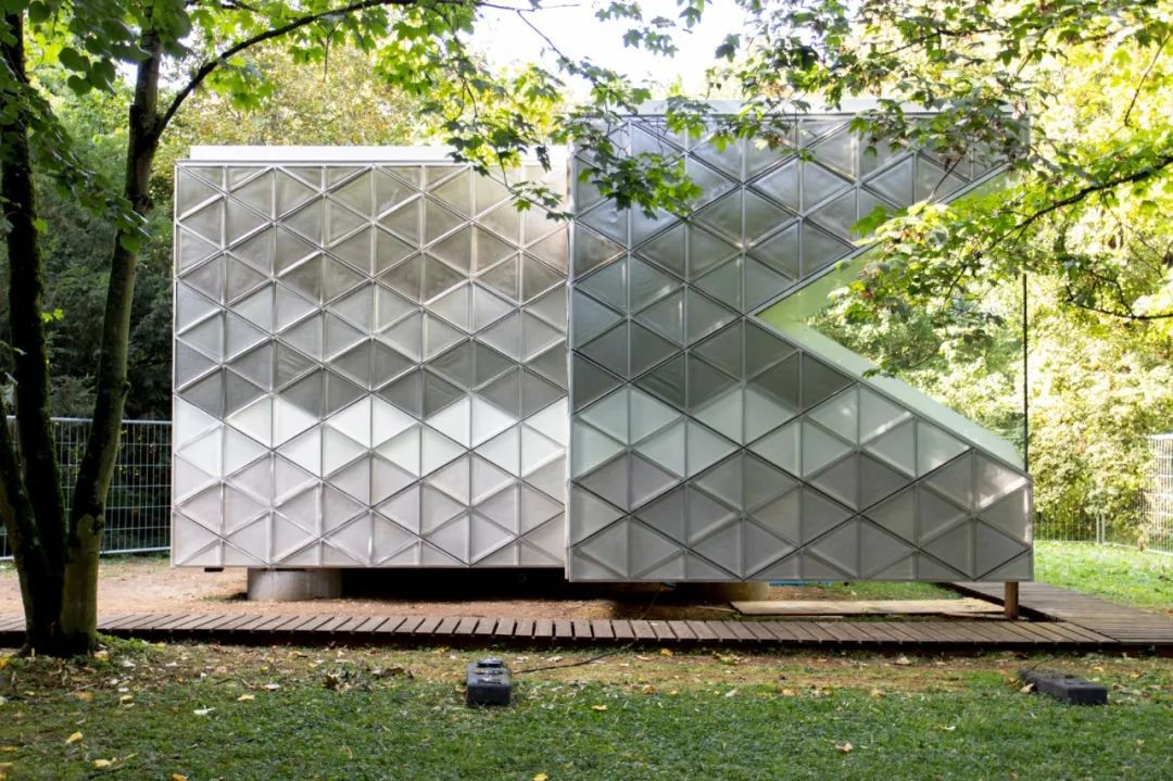 Herzog & de Meuron丨 Helvetia保险巴塞尔总部设计案例