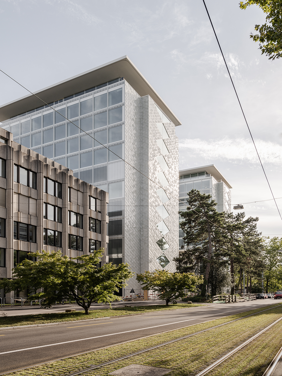 Herzog & de Meuron丨 Helvetia保险巴塞尔总部设计案例