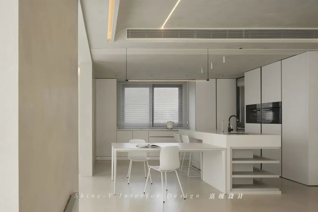 《疏逸》230㎡奶油感磐多魔，空间打开、光影纵横，自在气息满屋穿梭 | 熹维设计设计案例