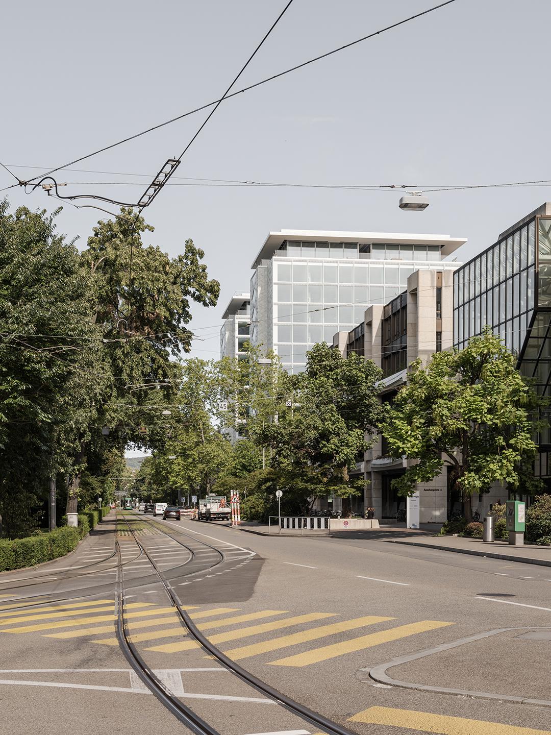 Herzog & de Meuron丨 Helvetia保险巴塞尔总部设计案例