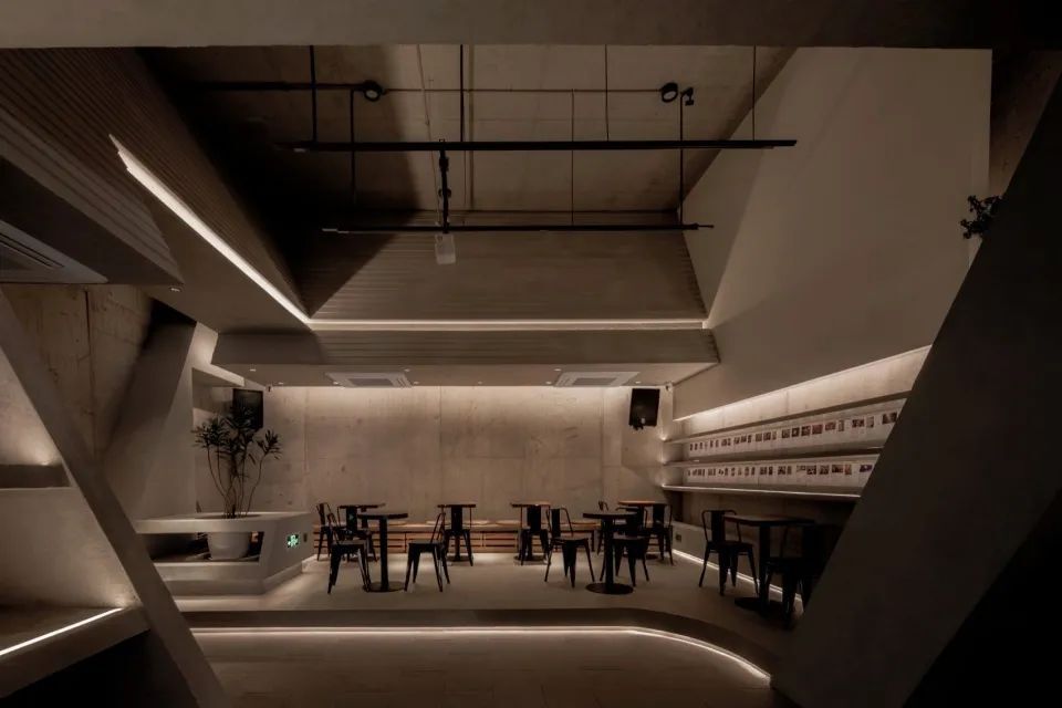 不山建筑丨 跳海酒馆大钟寺店设计案例