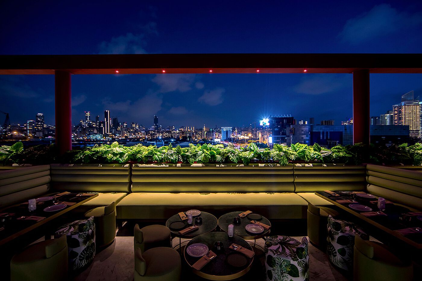 黎巴嫩贝鲁特·BAU屋顶酒吧设计 | Rabih Geha Architects设计案例