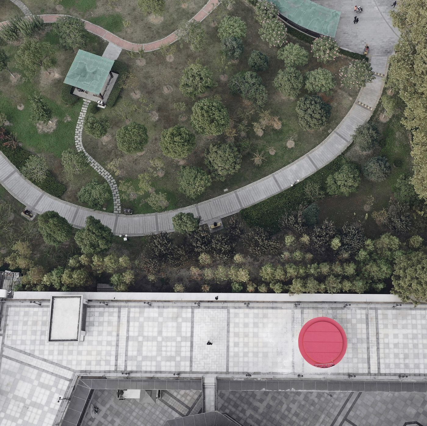 水磨石+橙红色，680㎡PACO·汇融合餐厅 | 朴开十向 设计案例
