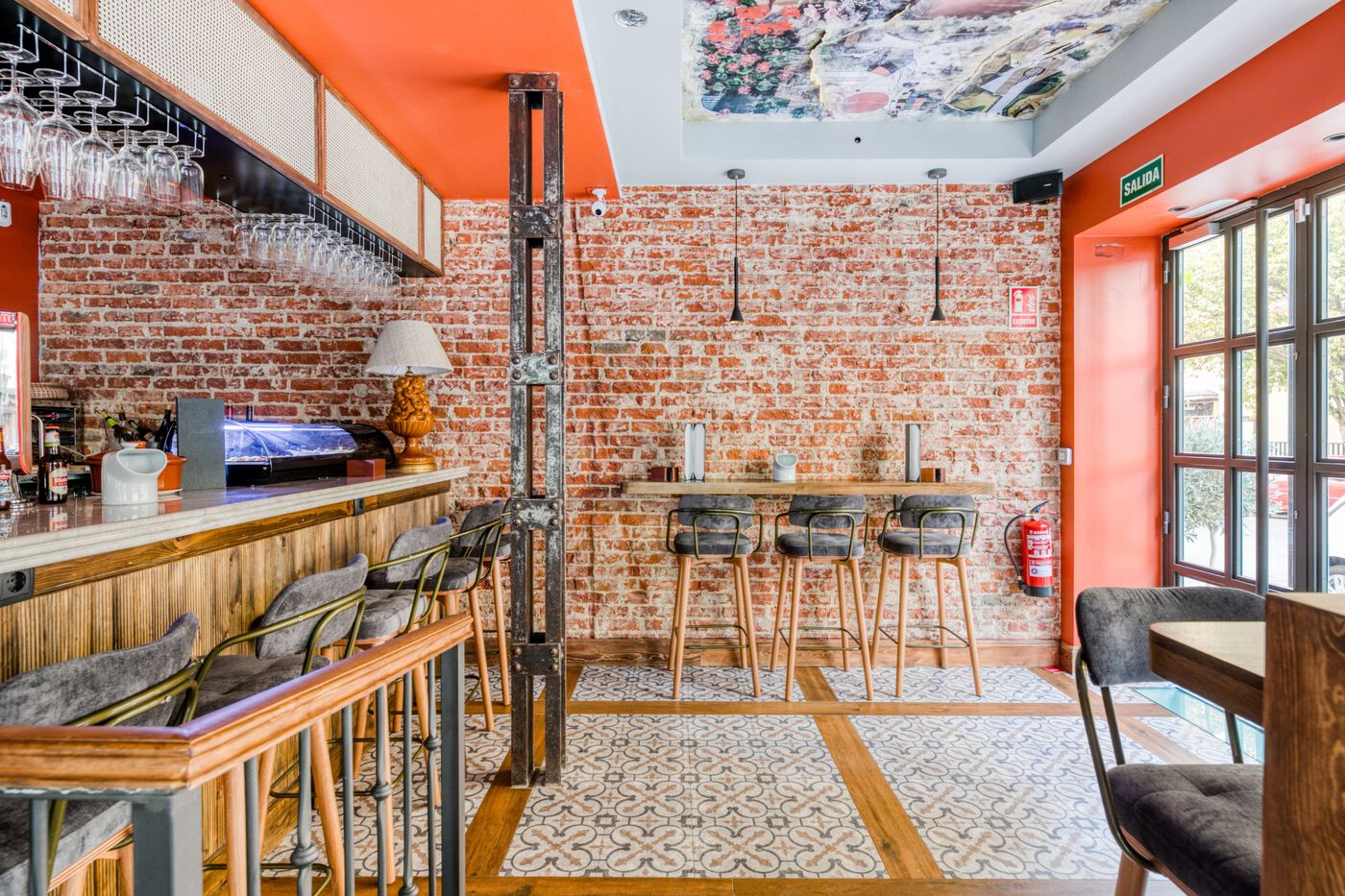西班牙风情餐厅LACABIA RESTAURANT 设计案例