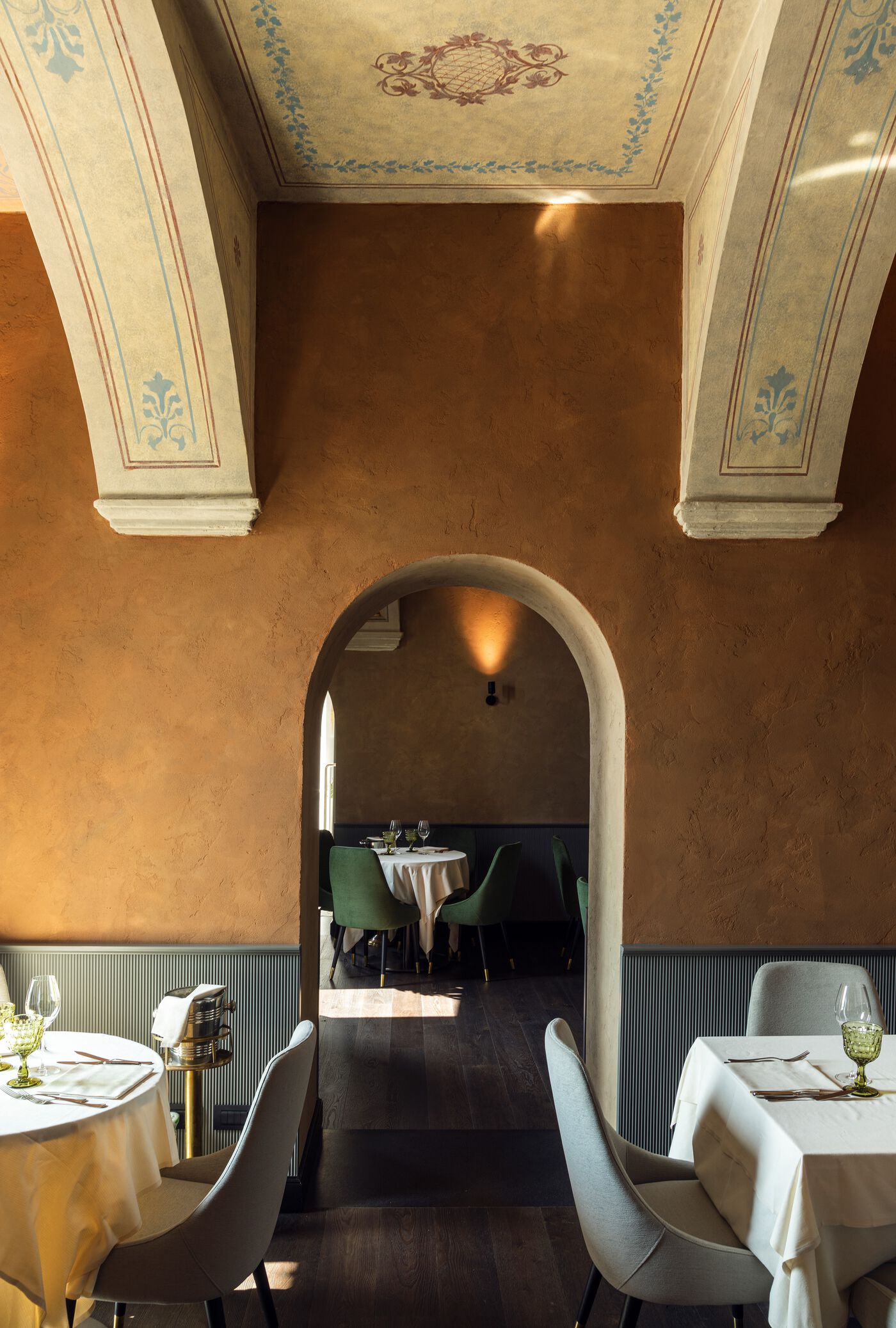 BiagioniRistorante 宫殿里的花园餐厅设计案例