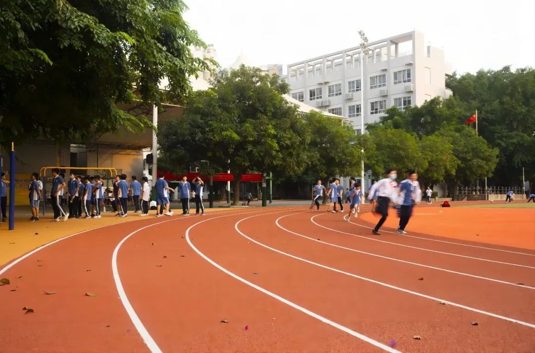 多重建筑丨深圳前海学校改造设计案例