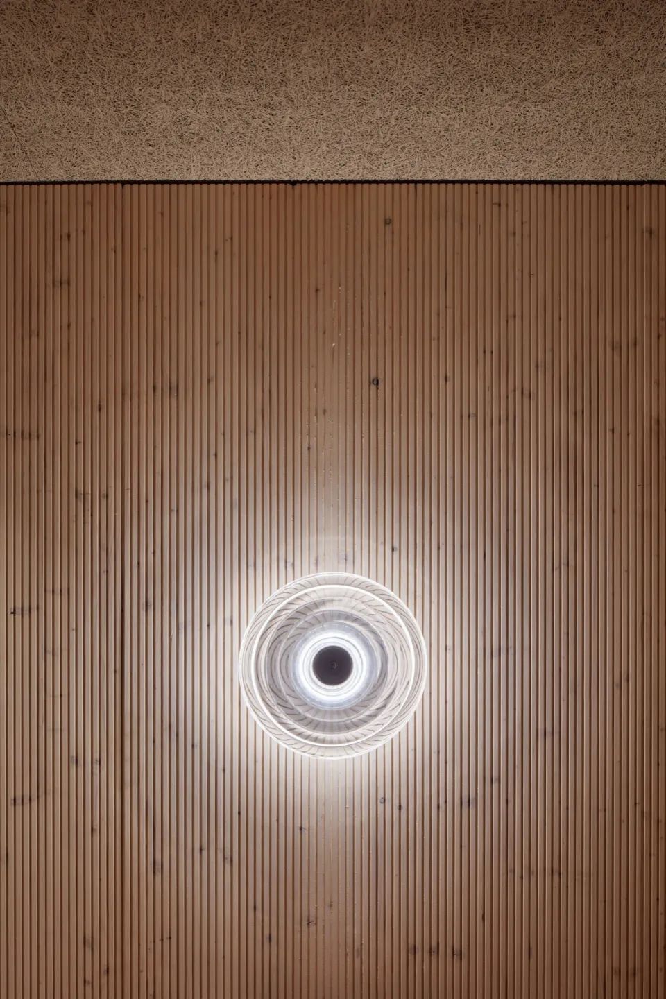 Plus One Architects丨桑拿世界设计案例