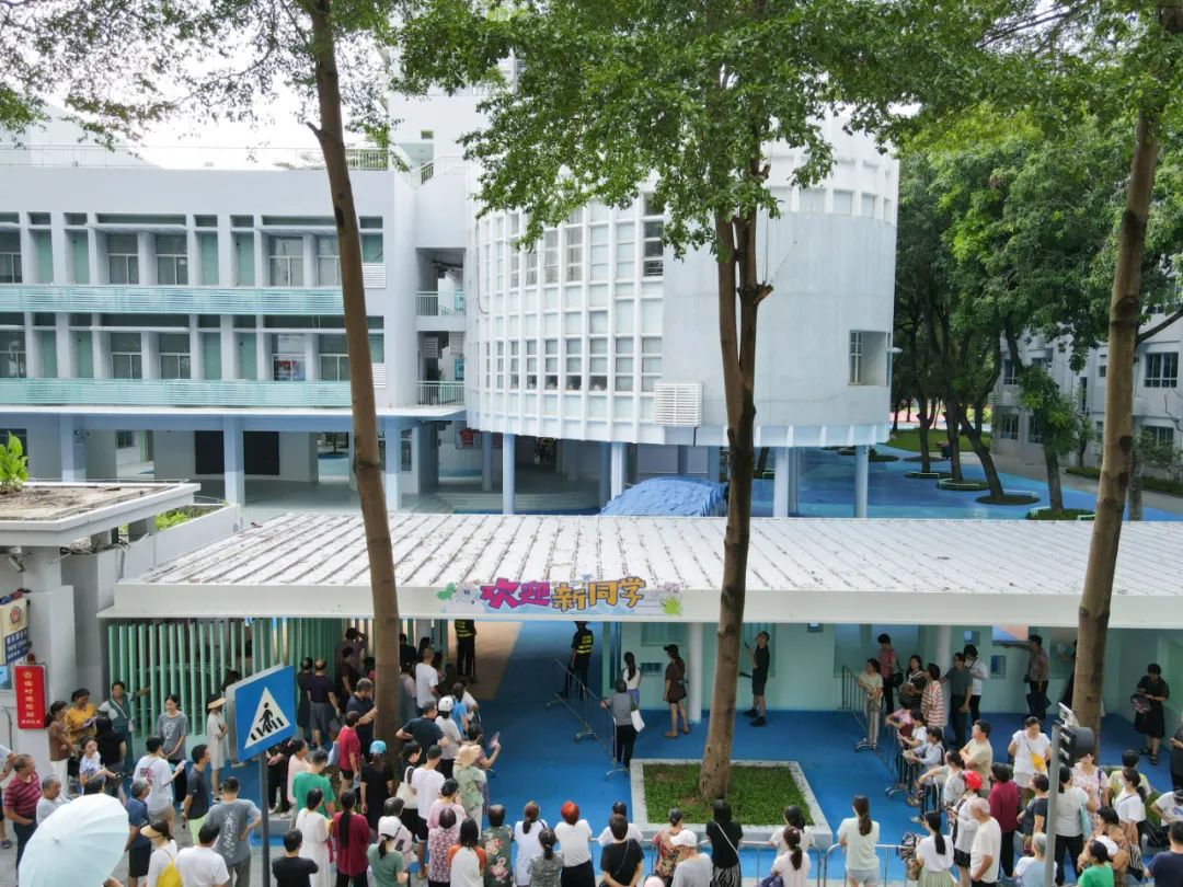 多重建筑丨深圳前海学校改造设计案例