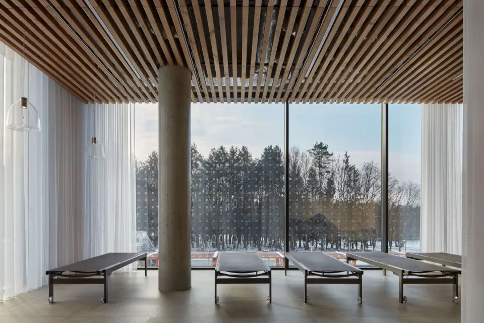 Plus One Architects丨桑拿世界设计案例