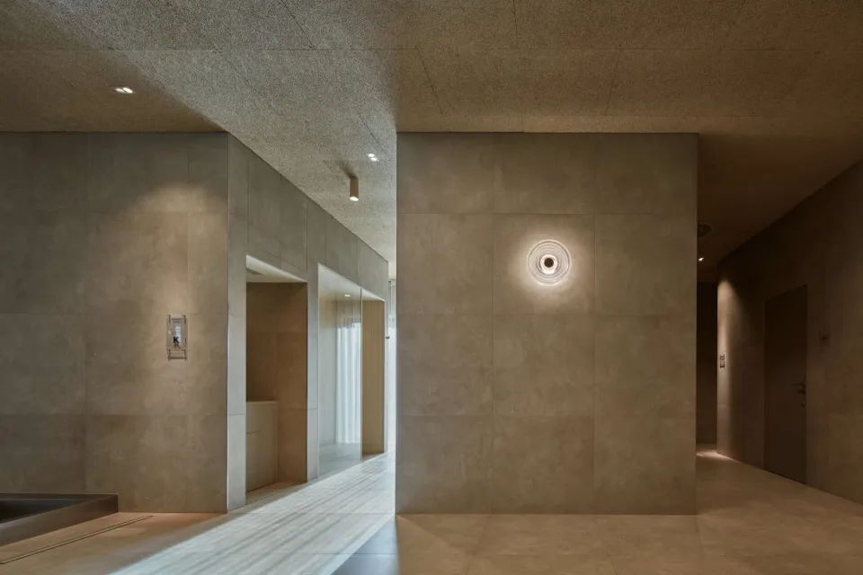 Plus One Architects丨桑拿世界设计案例