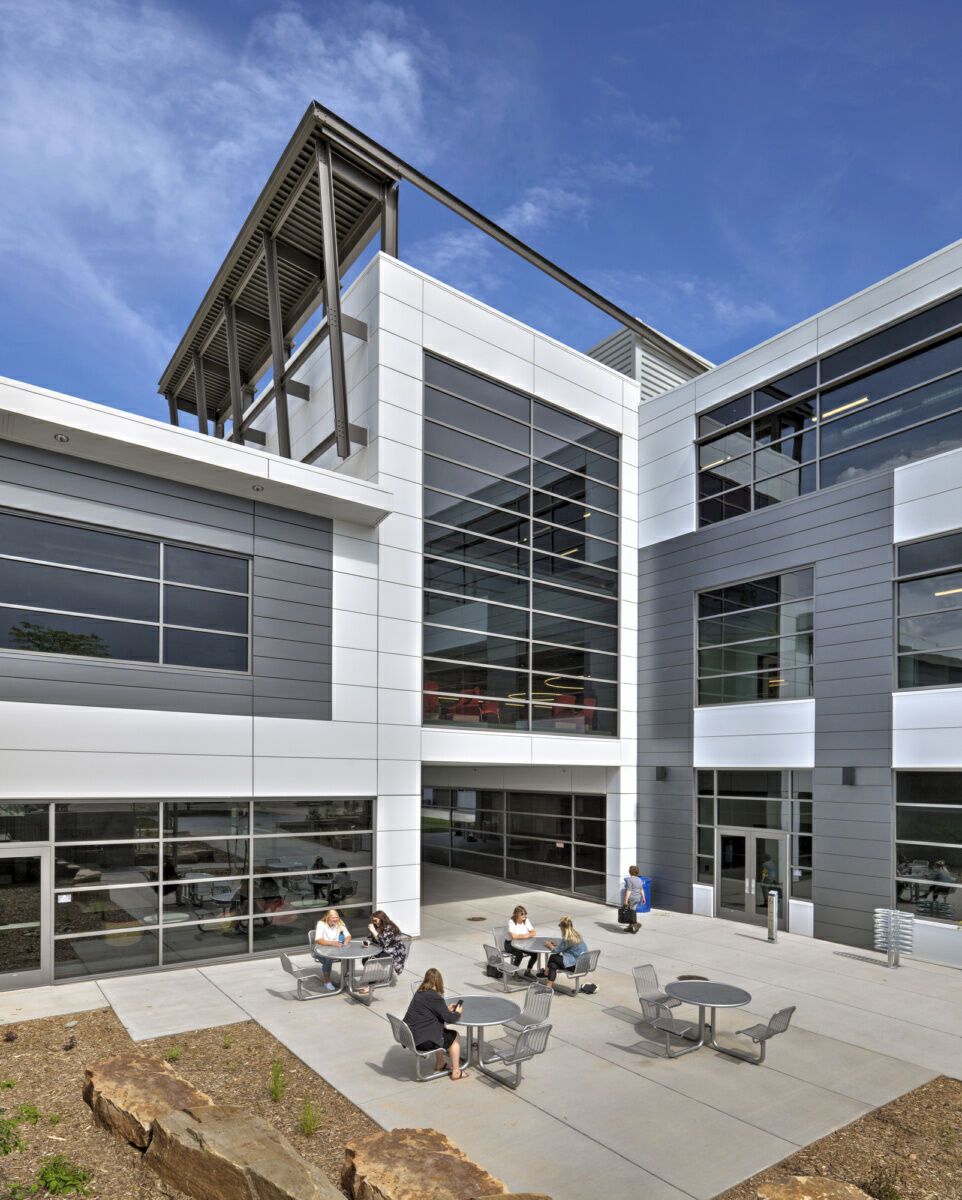 Colorado State University – Nancy Richardson Design Center-科罗拉多州立大学南希·理查森设计中心设计案例