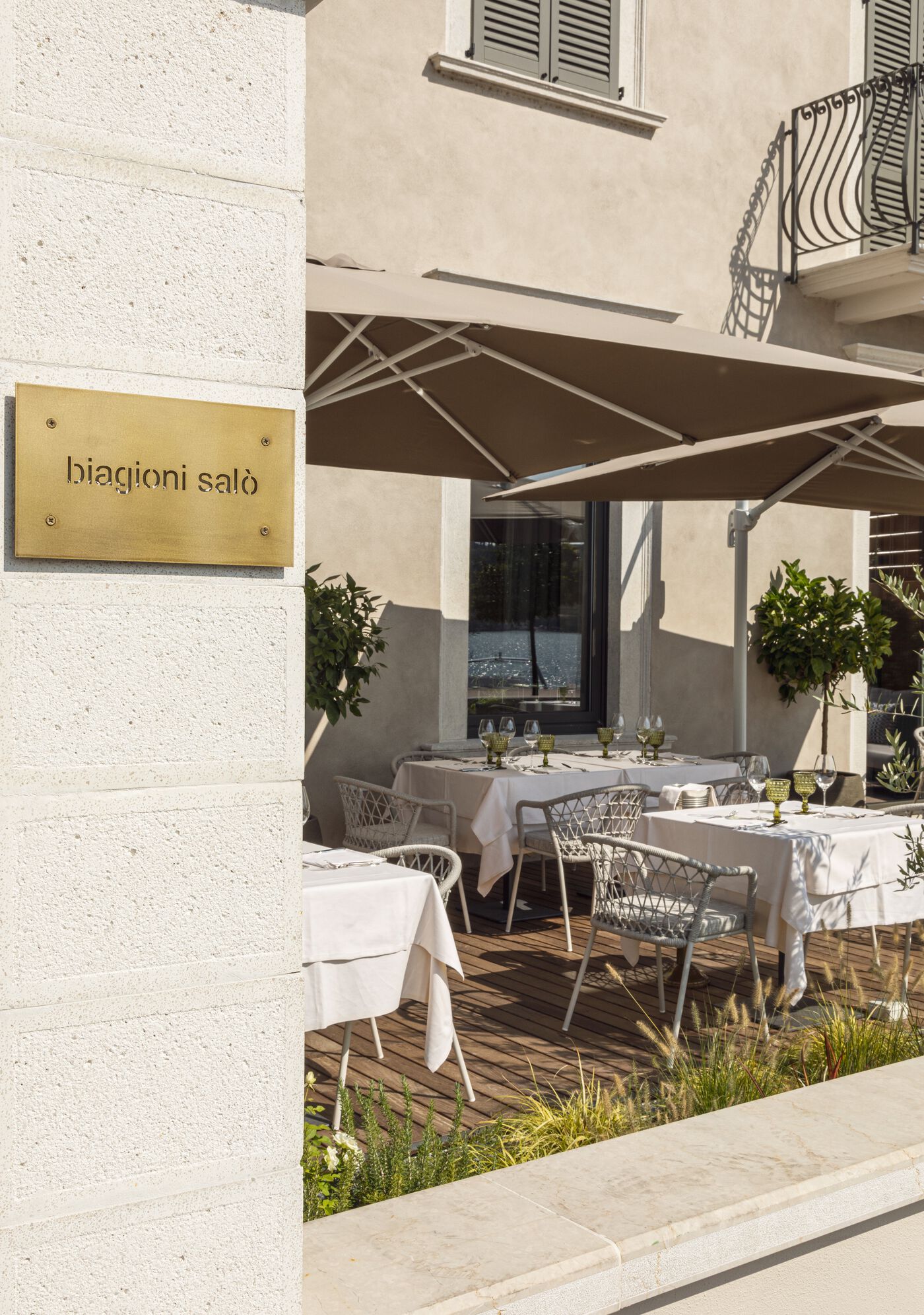 BiagioniRistorante 宫殿里的花园餐厅设计案例