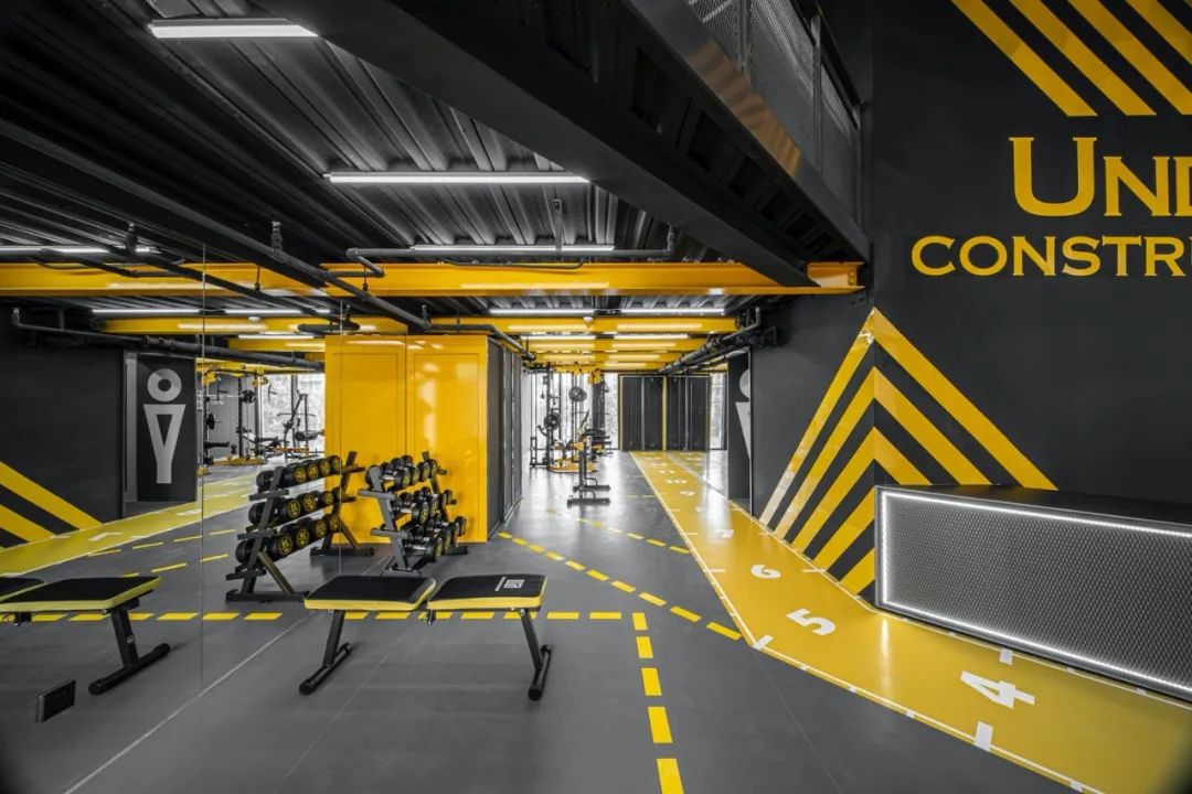 中海左岸澜庭UNDER CONSTRUCTION健身房| DAGA大观建筑设计案例