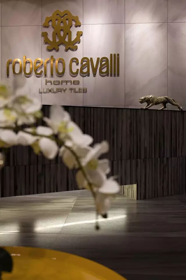 Roberto cavalli 瓷砖展厅 | GID国际设计机构设计案例