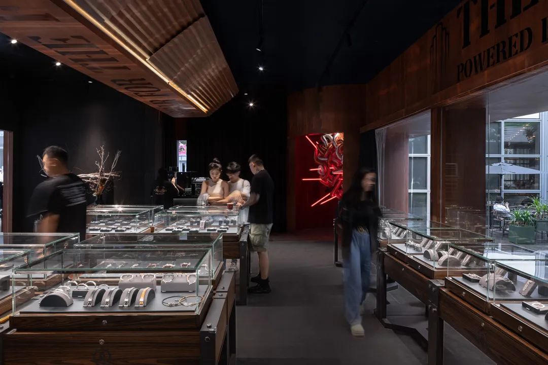 WBS里外工作室丨Rock&Ride 深圳万象天地快闪店设计设计案例