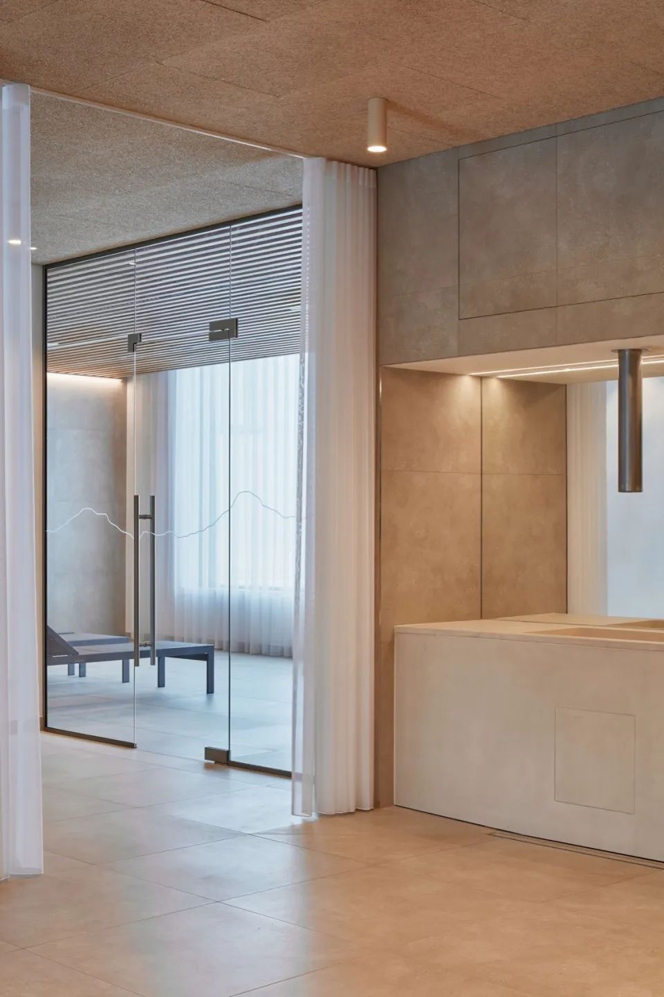 Plus One Architects丨桑拿世界设计案例