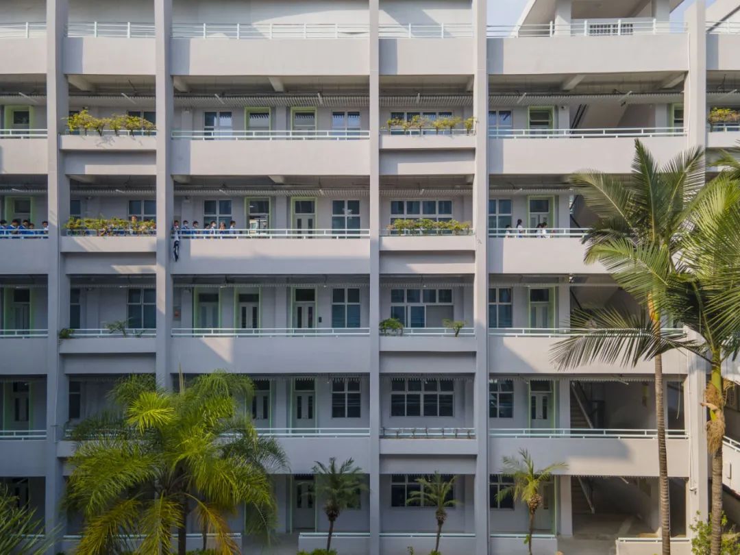 多重建筑丨深圳前海学校改造设计案例