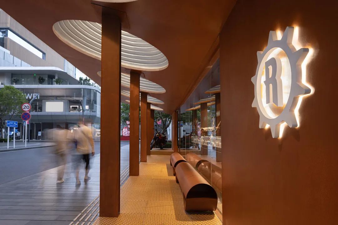  WBS里外工作室丨Rock&Ride 深圳万象天地快闪店设计设计案例