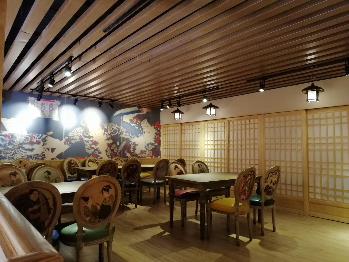 阳光城坂本寿司店实景设计案例