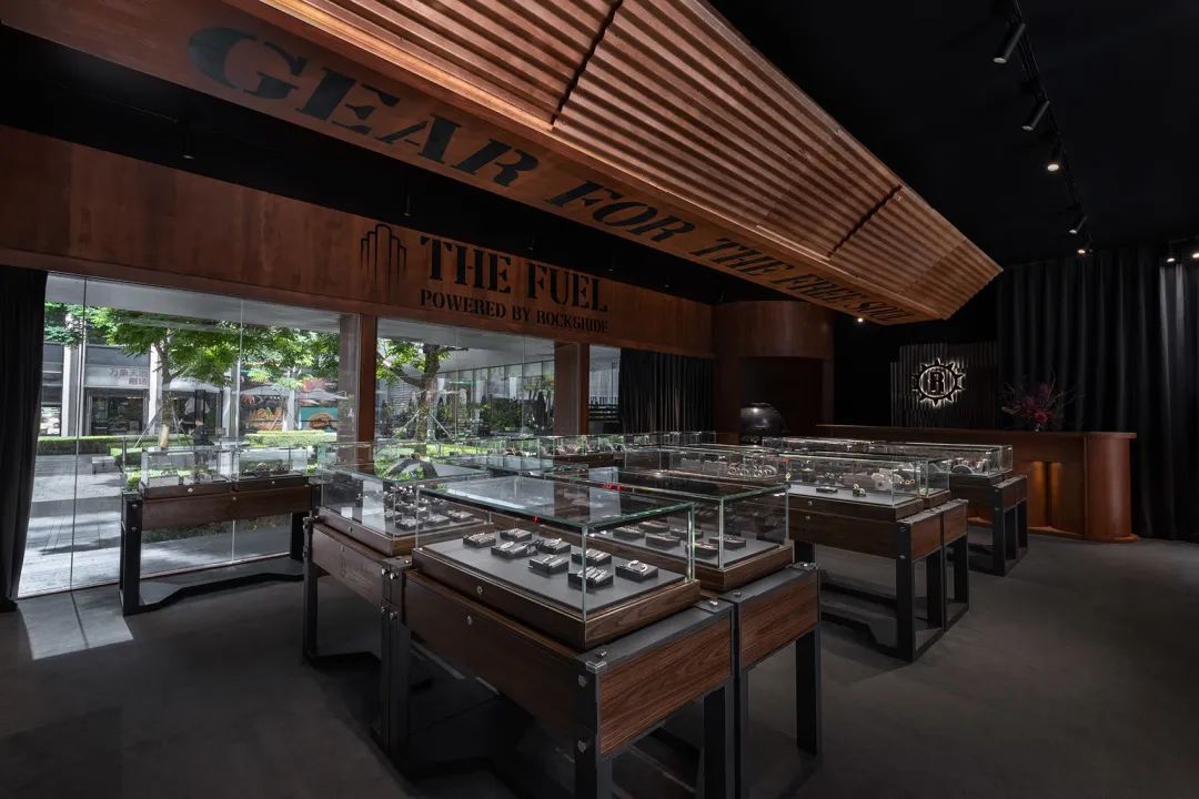  WBS里外工作室丨Rock&Ride 深圳万象天地快闪店设计设计案例