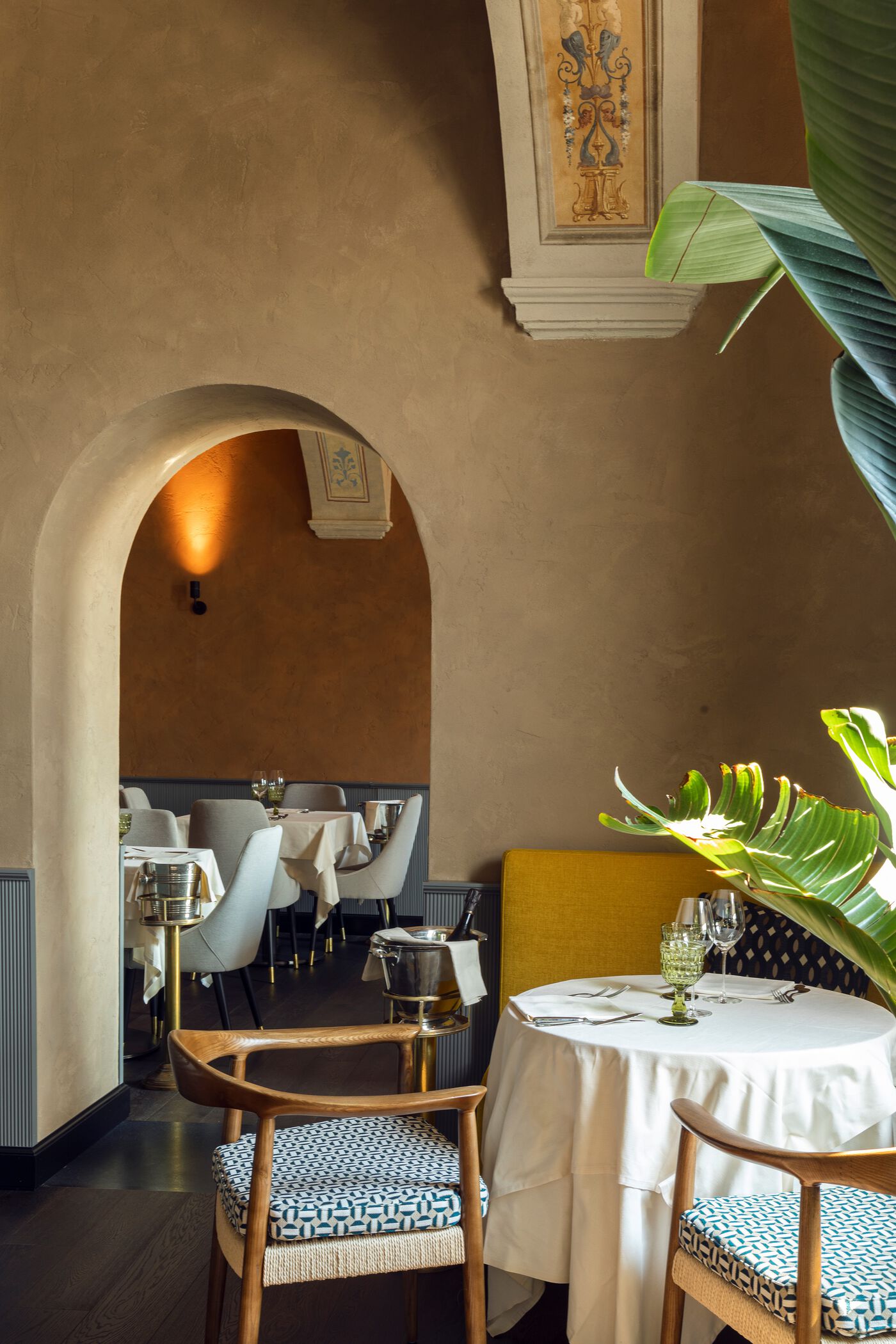 BiagioniRistorante 宫殿里的花园餐厅设计案例