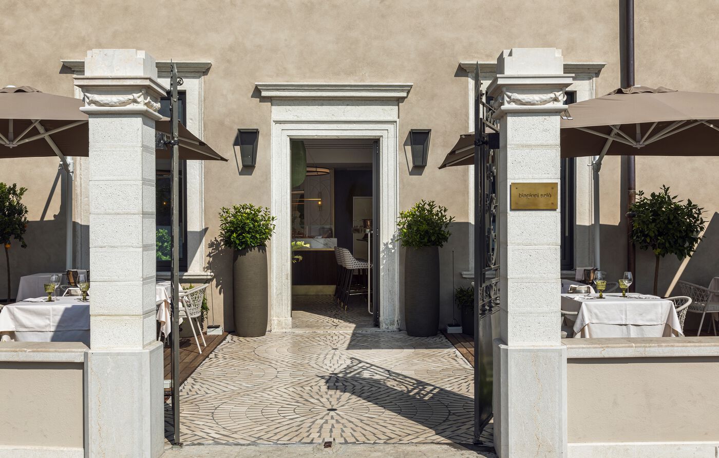 BiagioniRistorante 宫殿里的花园餐厅设计案例