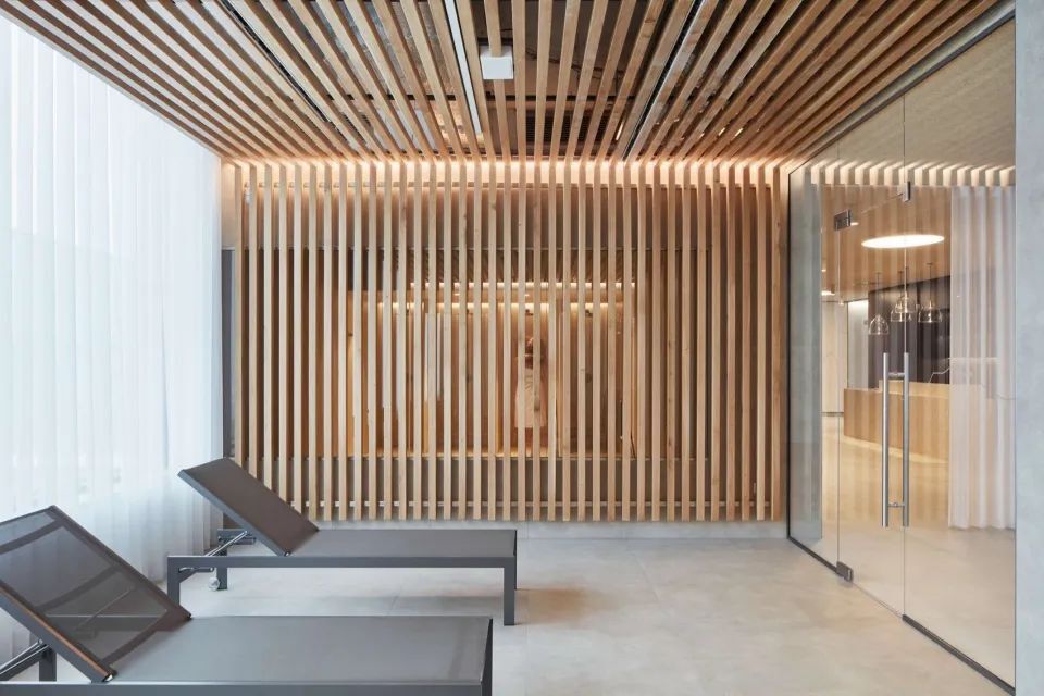 Plus One Architects丨桑拿世界设计案例