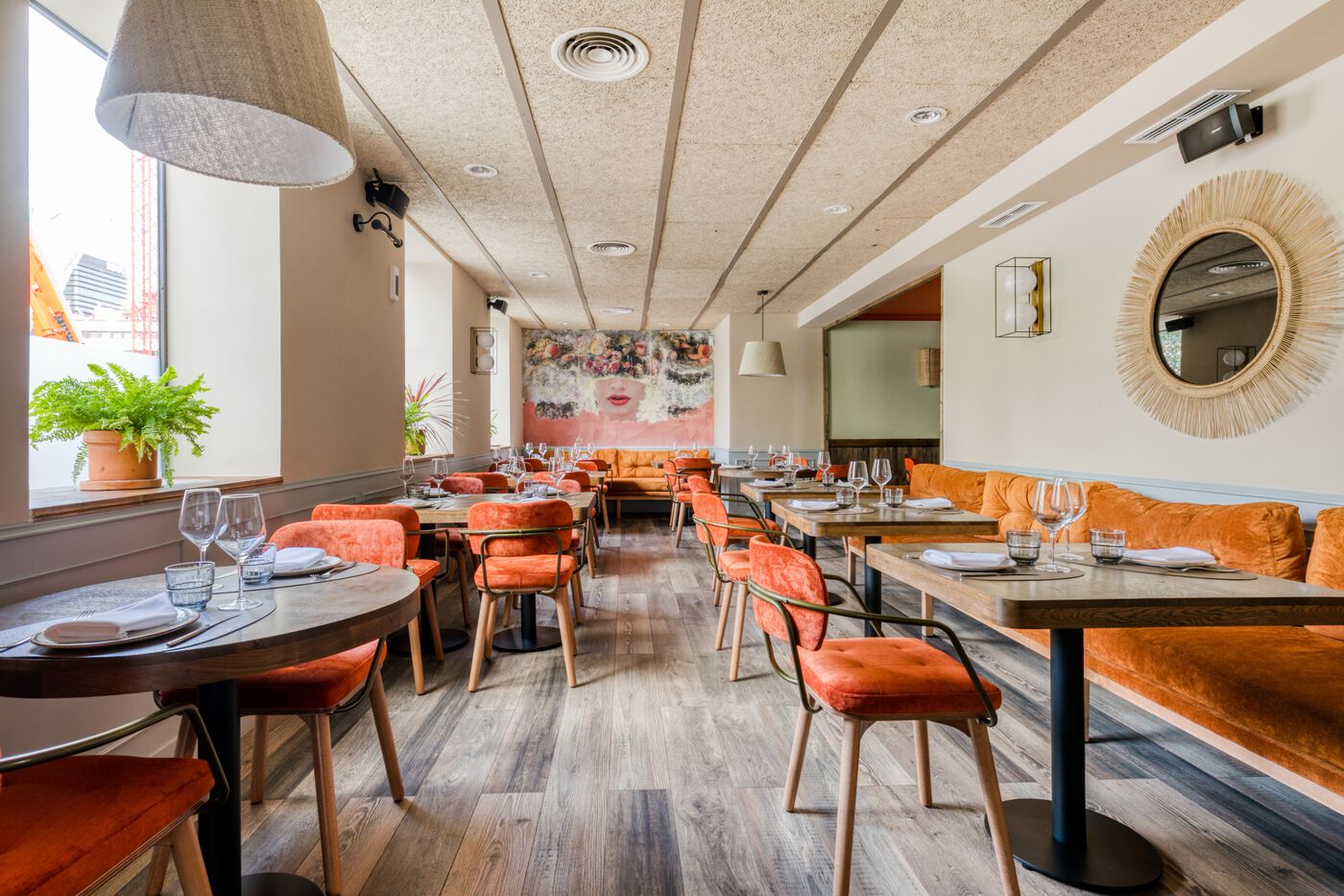 西班牙风情餐厅LACABIA RESTAURANT 设计案例
