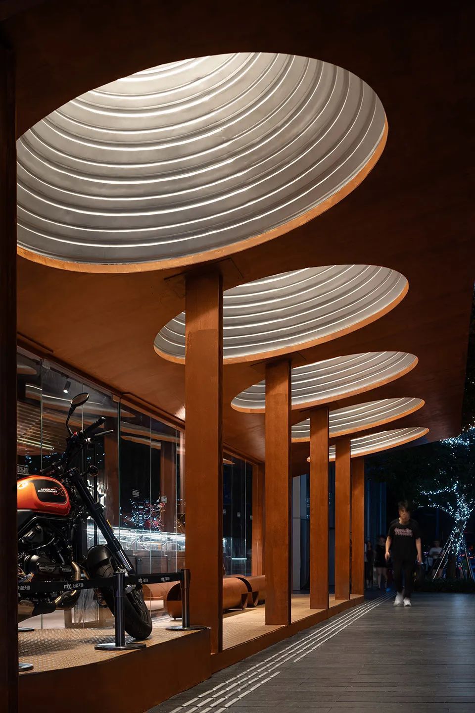  WBS里外工作室丨Rock&Ride 深圳万象天地快闪店设计设计案例