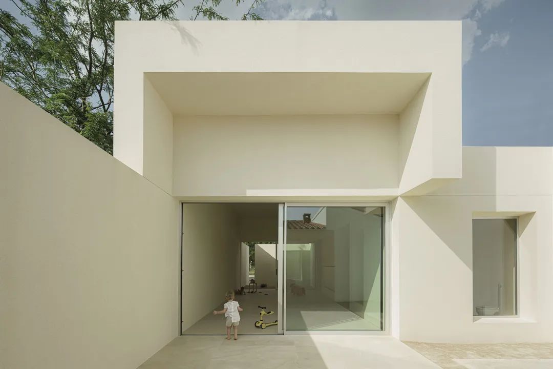 Iterare arquitectos丨村庄中的幼儿园设计案例