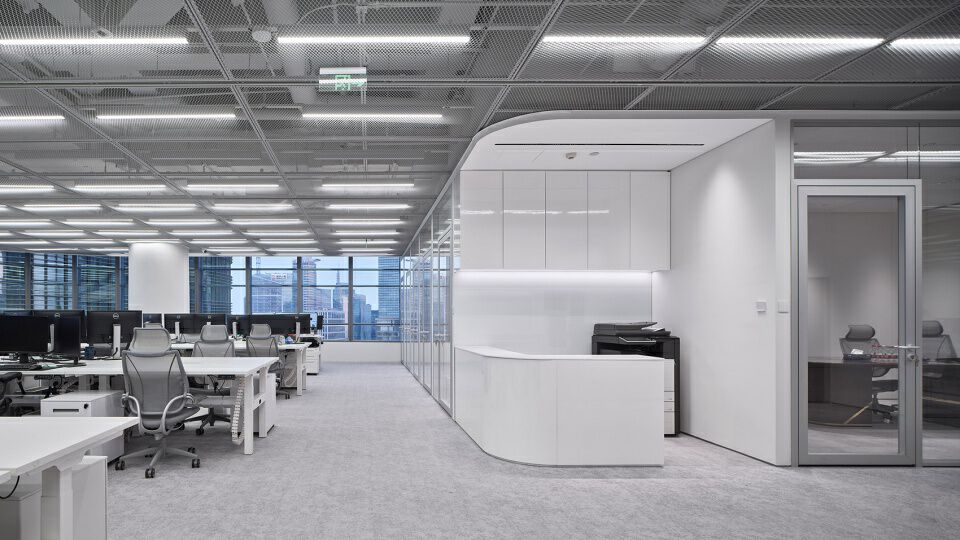 资产管理公司，回旋的光栅 | 合尘建筑设计案例