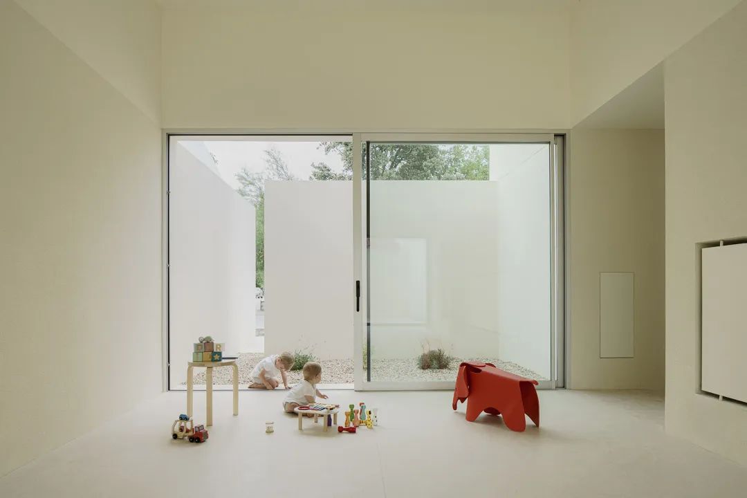 Iterare arquitectos丨村庄中的幼儿园设计案例