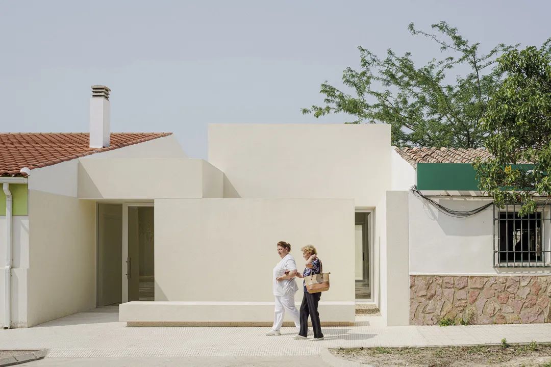 Iterare arquitectos丨村庄中的幼儿园设计案例