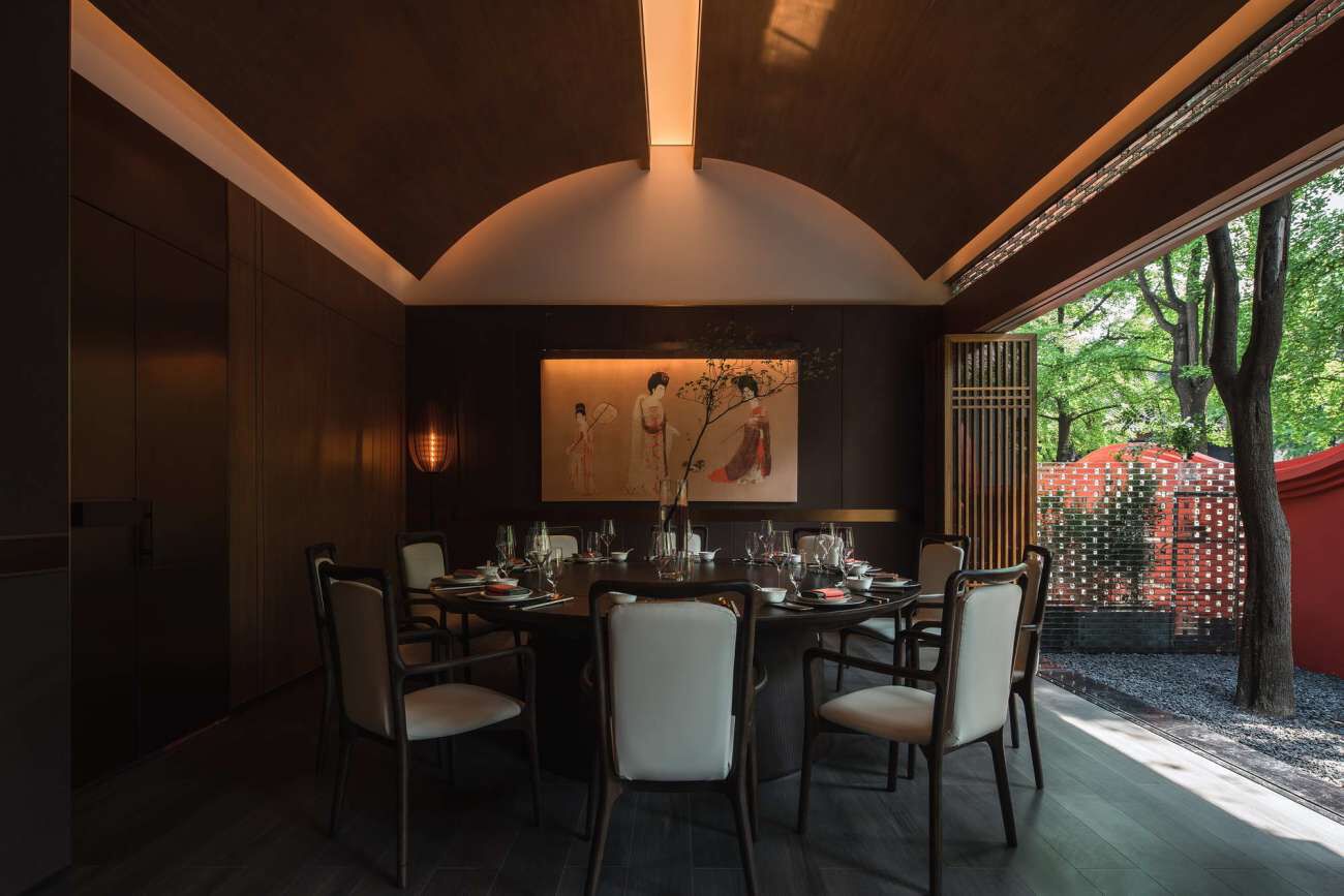 慕达建筑丨藏在成都青羊宫的庭院餐厅设计案例