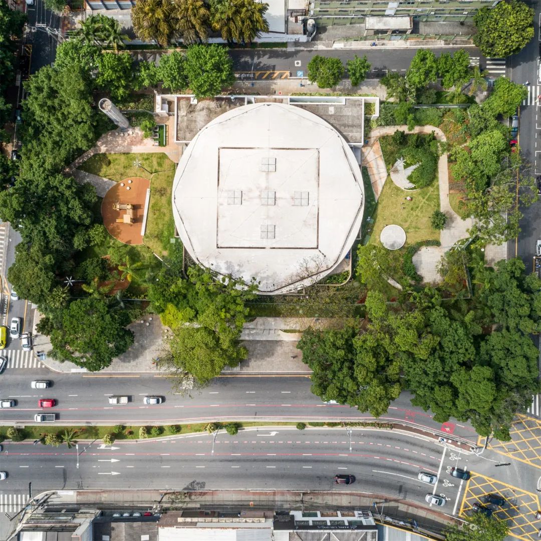 “公园学校”，市立幼儿教育校园丨 Gabriella Ornaghi Arquitetura da Paisagem设计案例