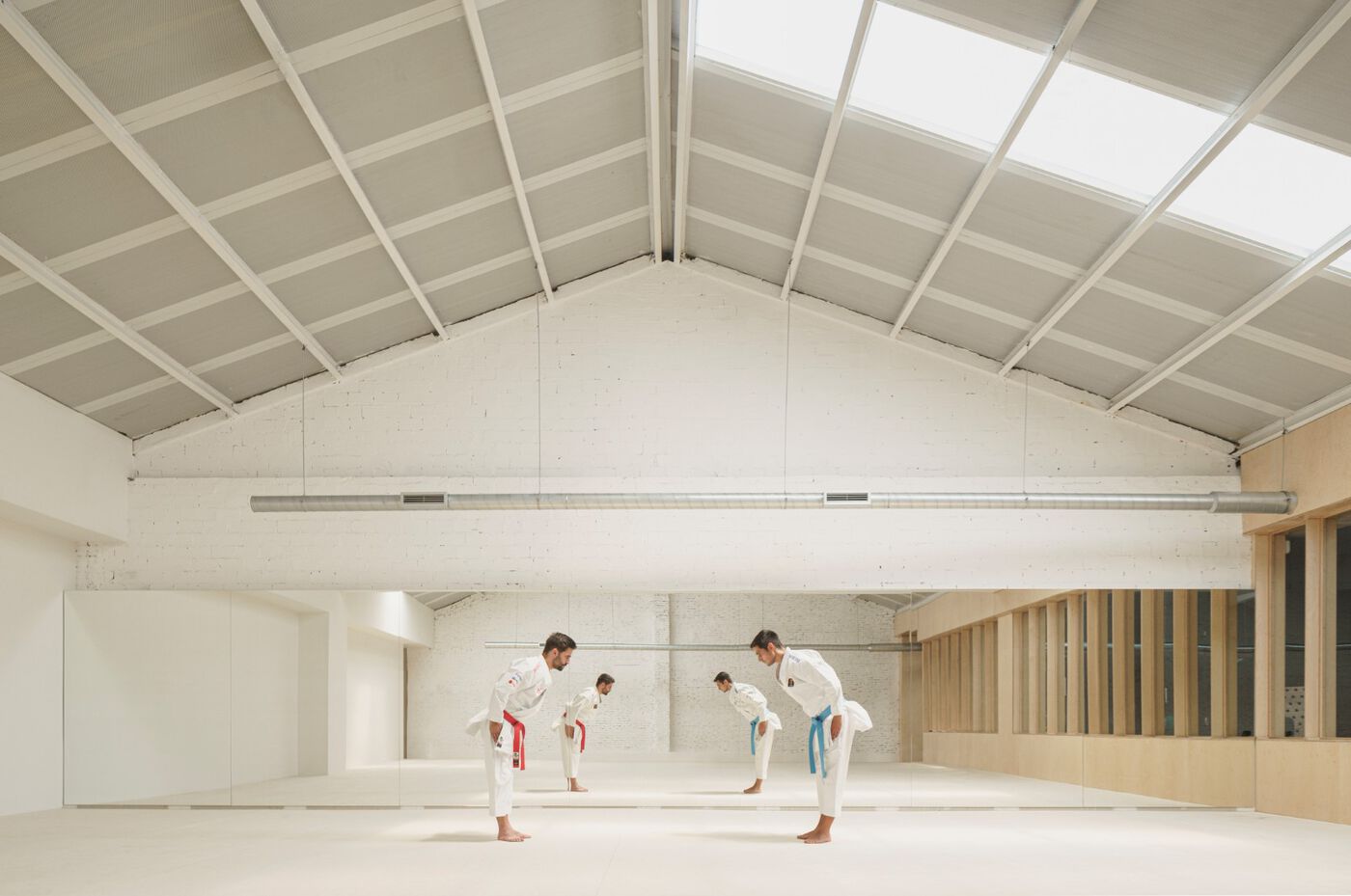 Carlos Segarra Arquitectos设计 | 西班牙Kyodai健身瑜伽培训中心设计案例