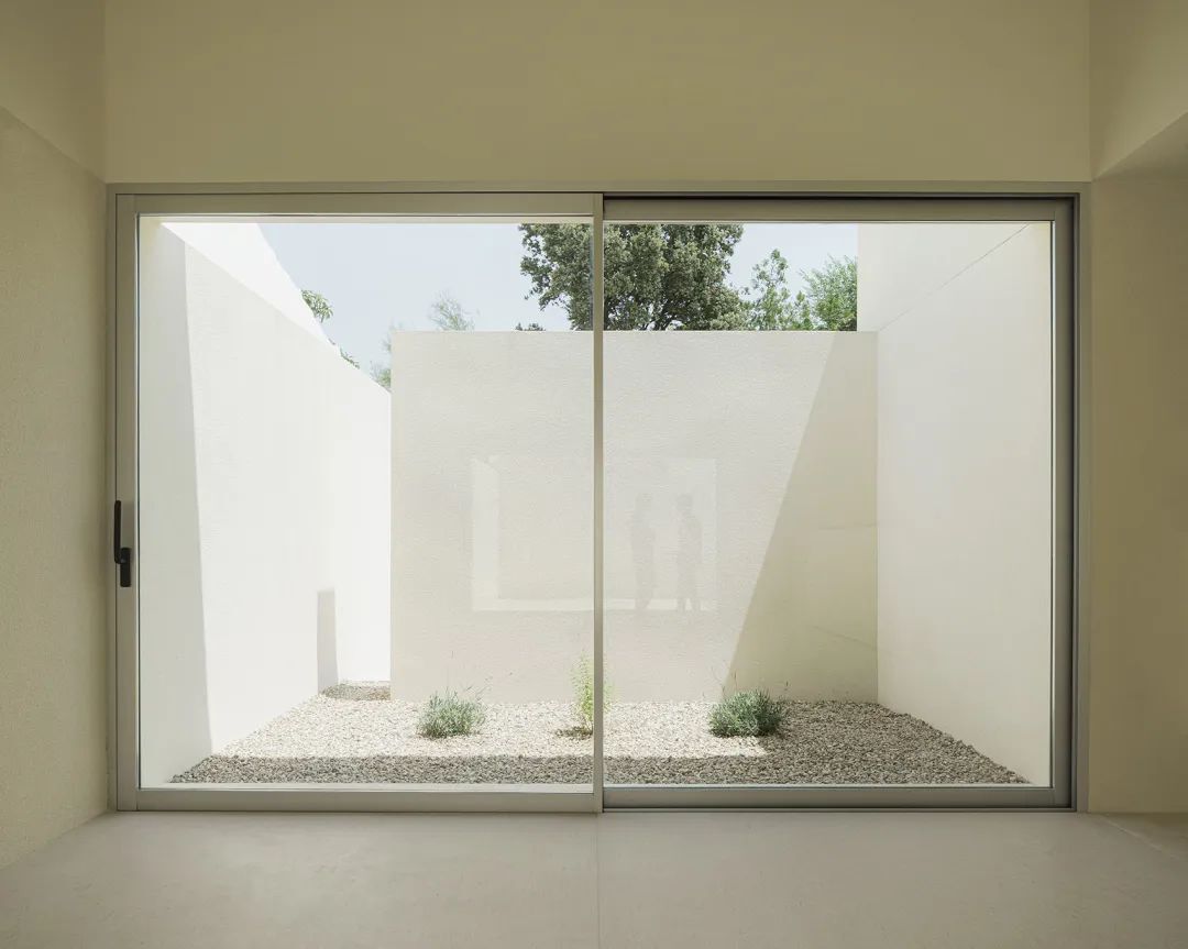 Iterare arquitectos丨村庄中的幼儿园设计案例