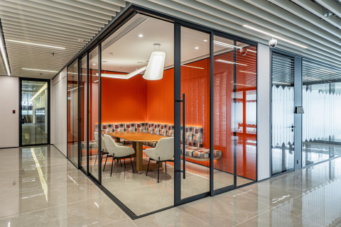 Sliding Door
